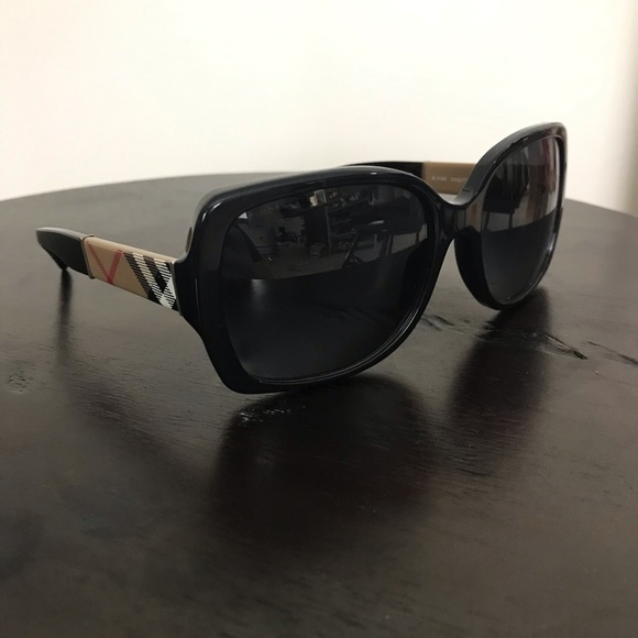 Burberry Accessories - Like New- Burberry Sunglasses & Case